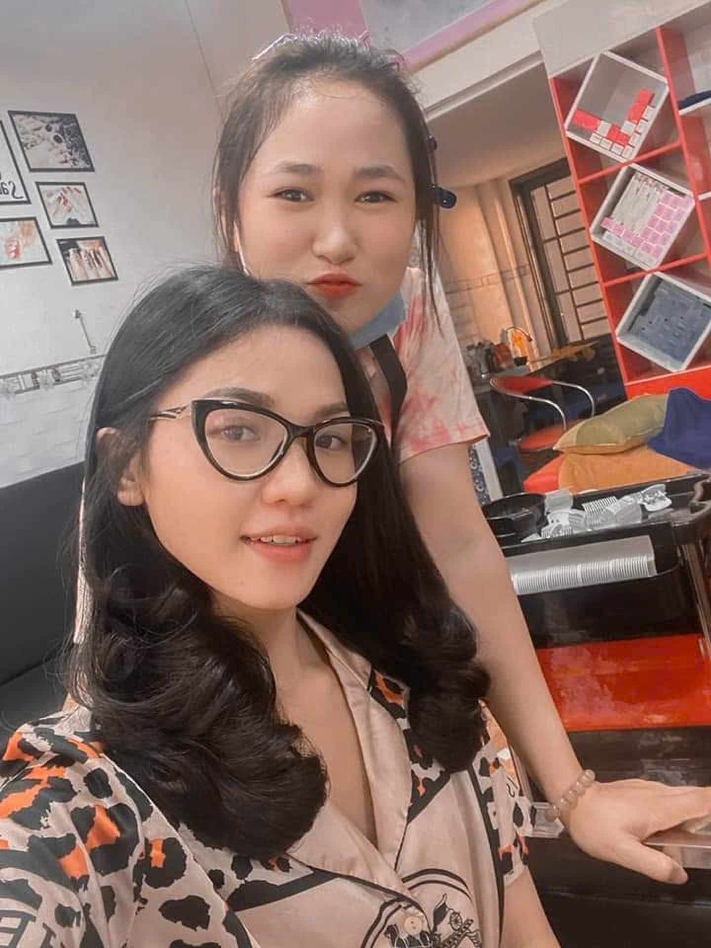 Khách hàng tại Nhi Trần